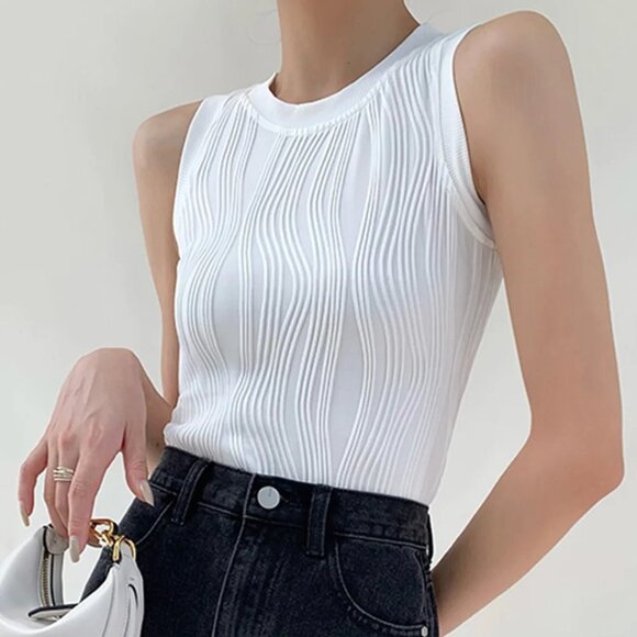 Commense Tops - Solid Wavy Textured Tank Top